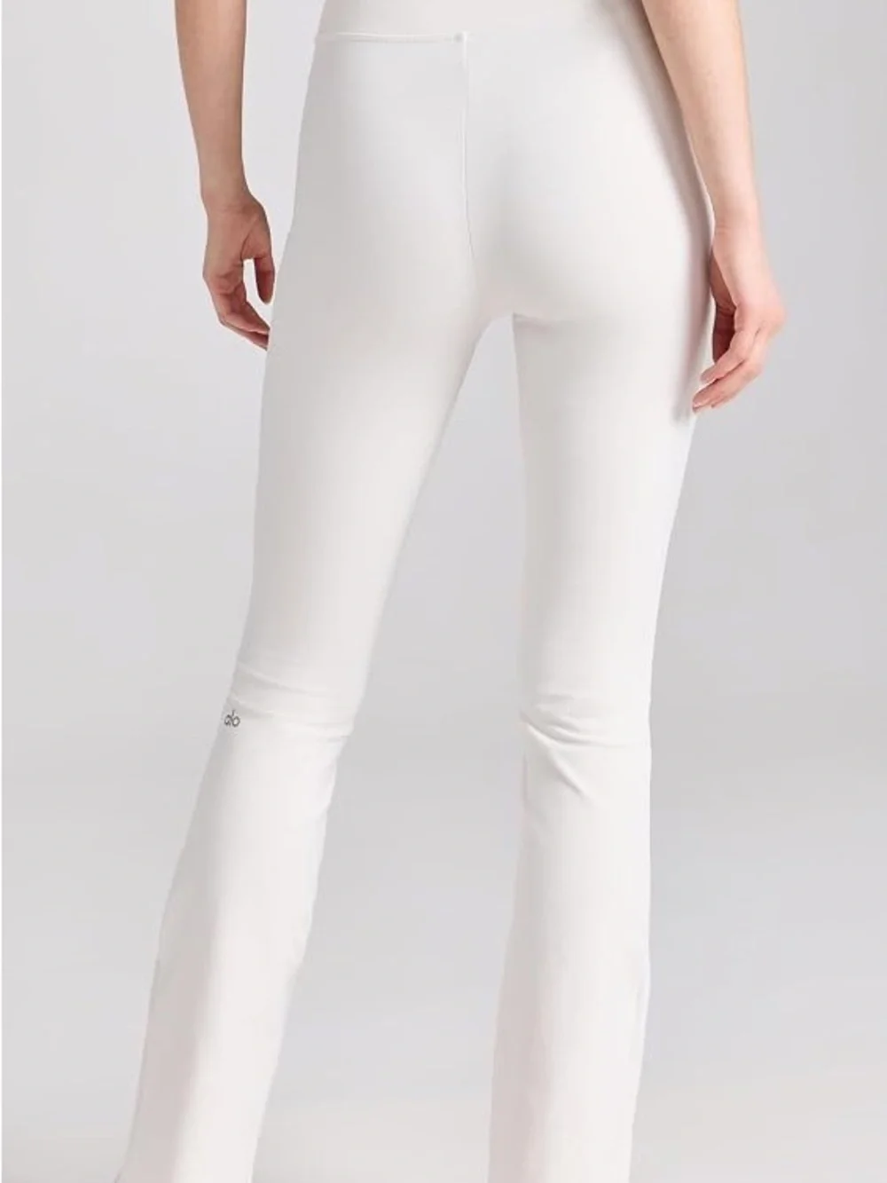 Alo Airbrush High Waist Flutter Legging in Ivory